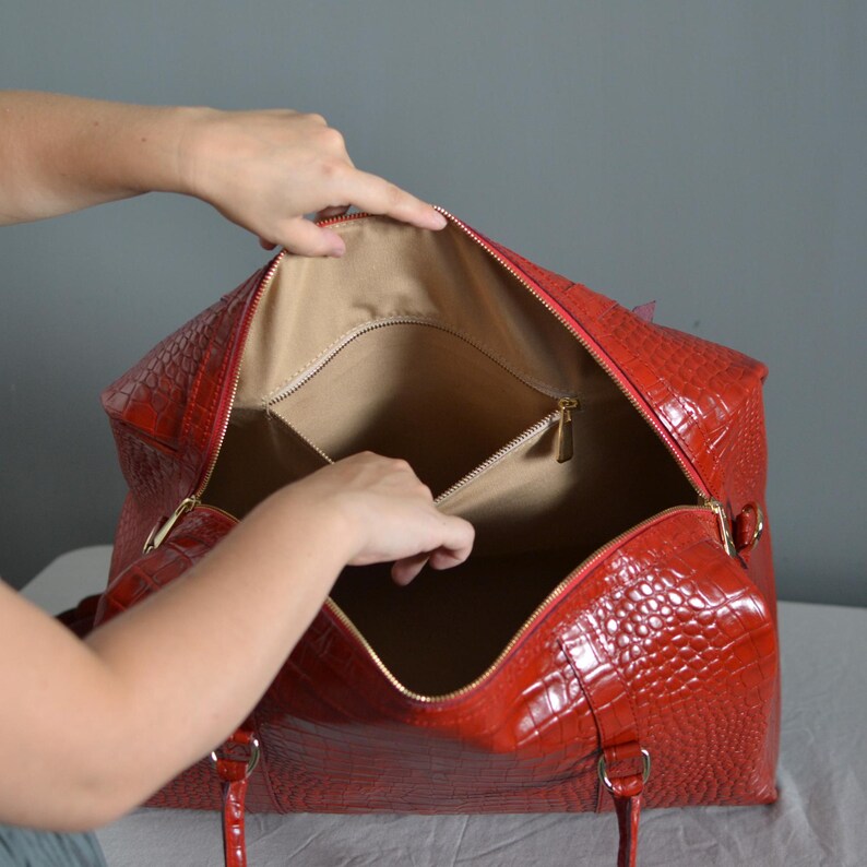 Borsa da viaggio in vera pelle rossa, borsone in pelle per donna, grande borsa da viaggio in pelle, borsa da weekend personalizzata