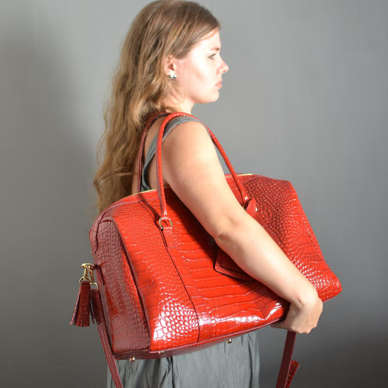 Borsa da viaggio in vera pelle rossa, borsone in pelle per donna, grande borsa da viaggio in pelle, borsa da weekend personalizzata