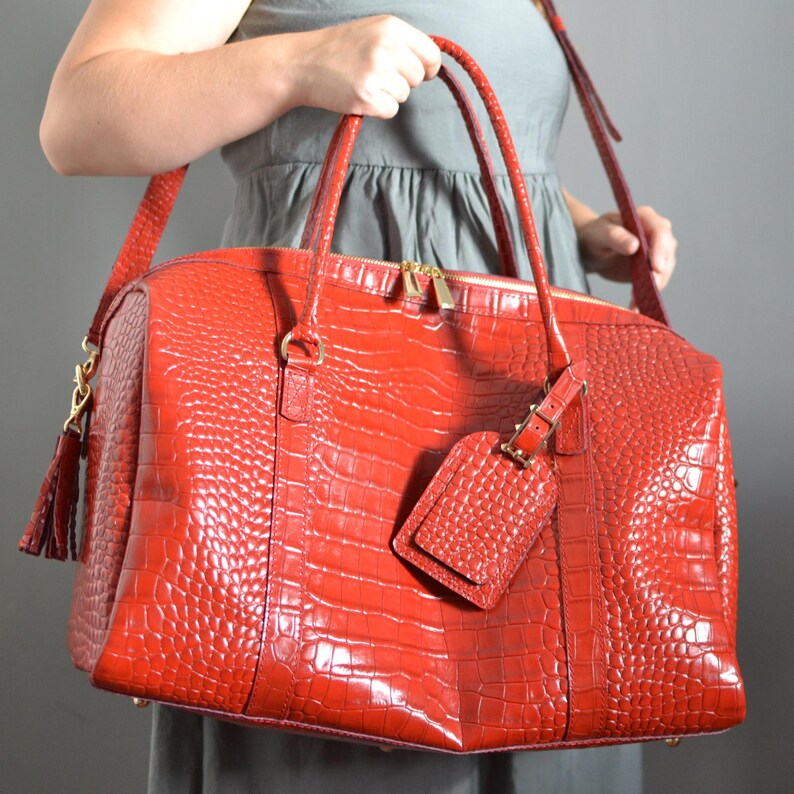 Borsa da viaggio in vera pelle rossa, borsone in pelle per donna, grande borsa da viaggio in pelle, borsa da weekend personalizzata