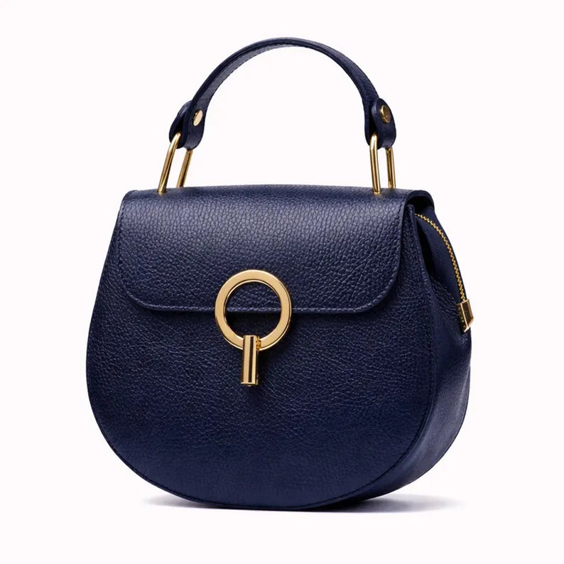 Borsa a tracolla blu navy in vera pelle italiana, realizzata a mano, elegante e raffinata, un regalo perfetto per lei.